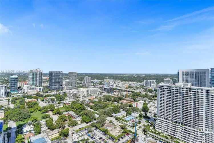 One Paraiso #3504 image #54