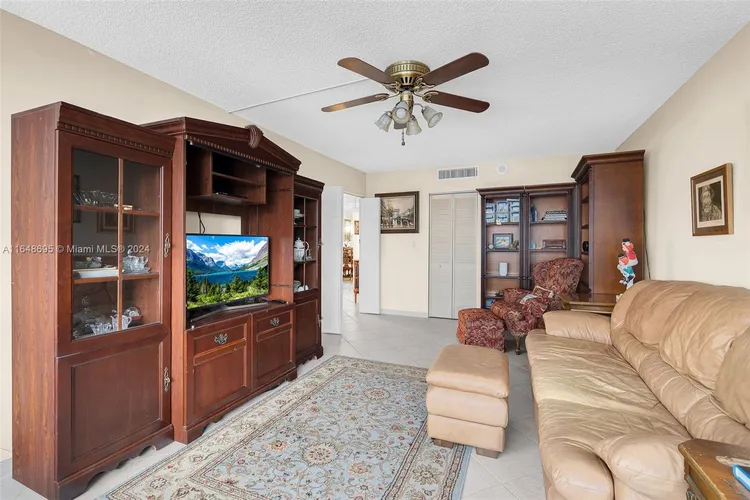 La Mer Estates #807 image #16