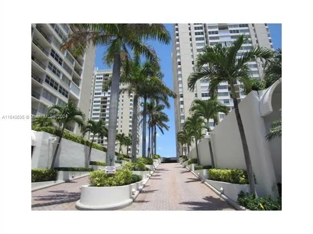 La Mer Estates #807 image #22