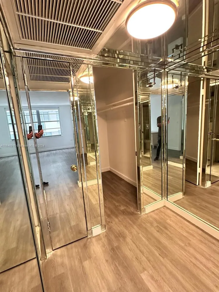 Oceanside Plaza #10B image #30