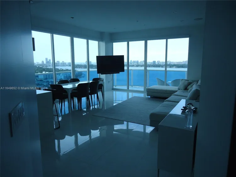 The Bridgewater #2107 image #20