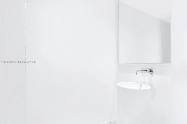 Oceana Bal Harbour #905 image #8