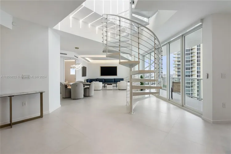 Oceania III #OS34C image #10