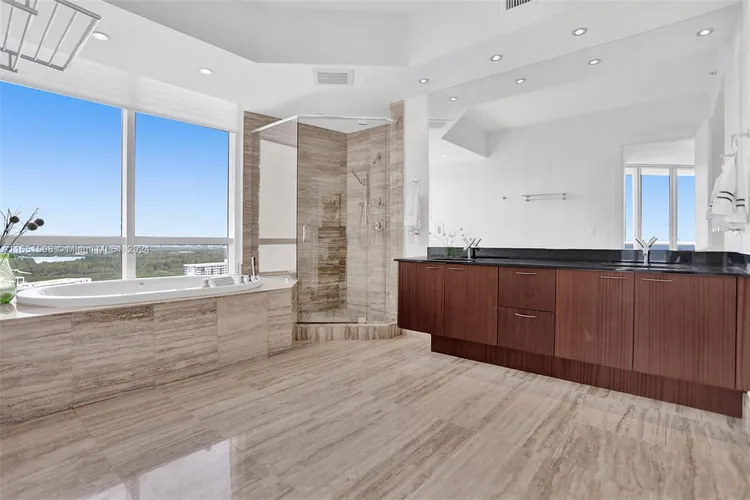 Trump Tower 1 #2806 image #30