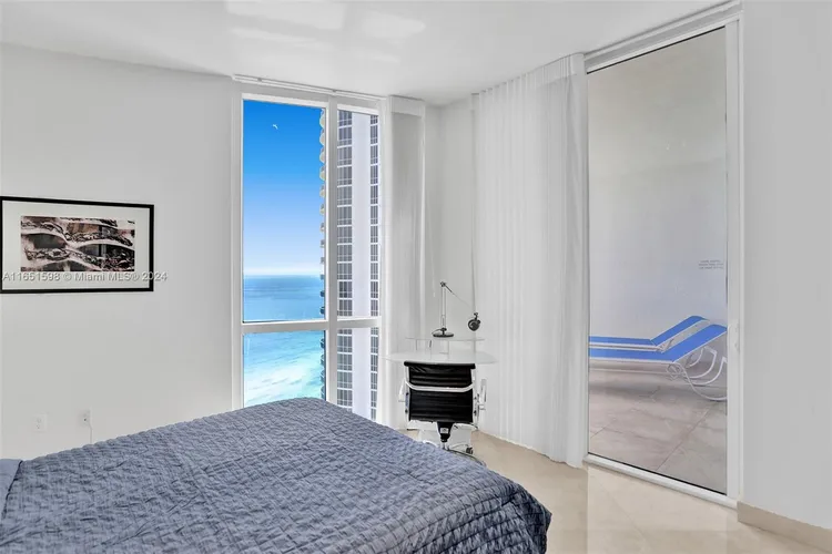 Trump Tower 1 #2806 image #49