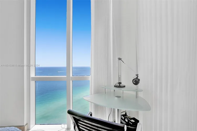 Trump Tower 1 #2806 image #51