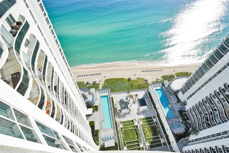 Trump Tower 1 #2806 image #53