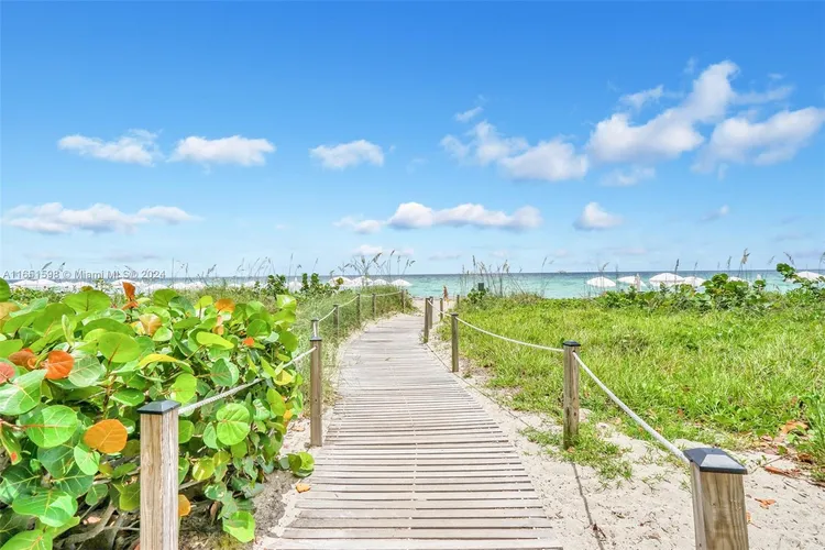 Trump Tower 1 #2806 image #76