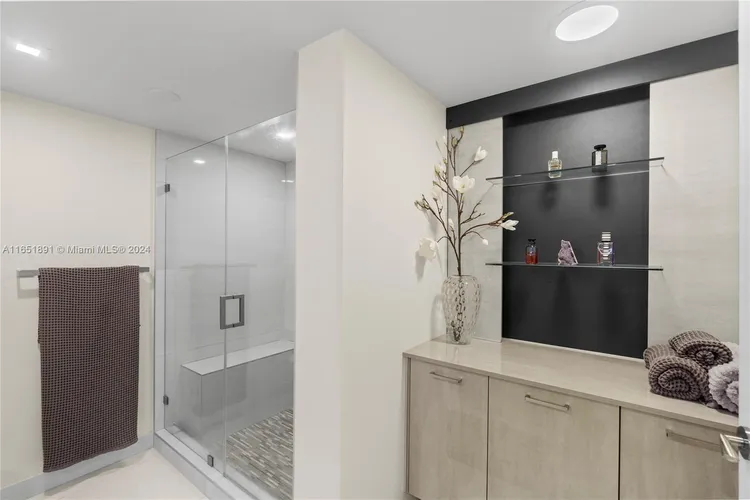 Portsview at the Waterways #1105 image #23