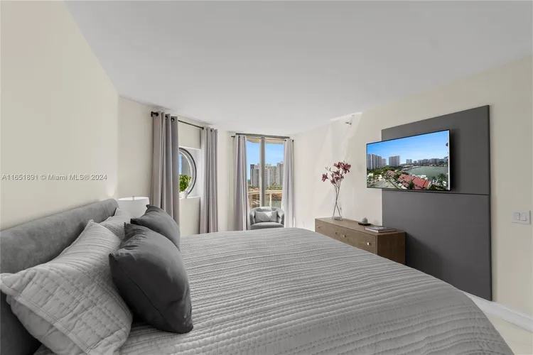 Portsview at the Waterways #1105 image #27