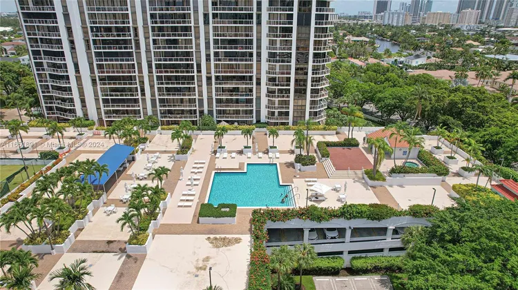 Portsview at the Waterways #1105 image #31