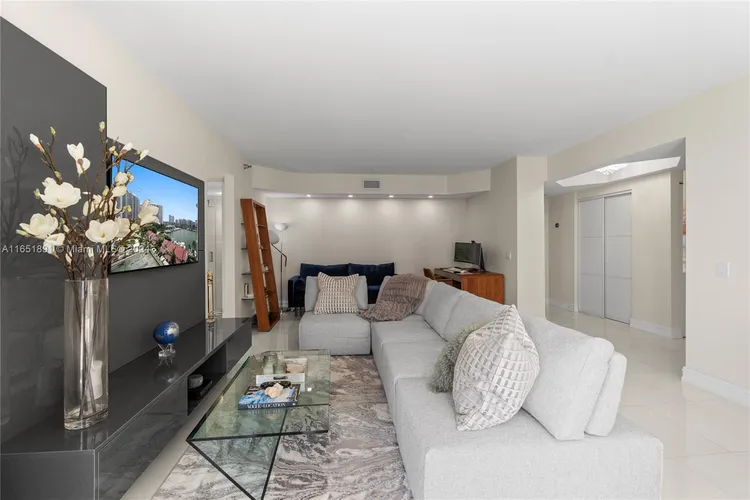 Portsview at the Waterways #1105 image #9