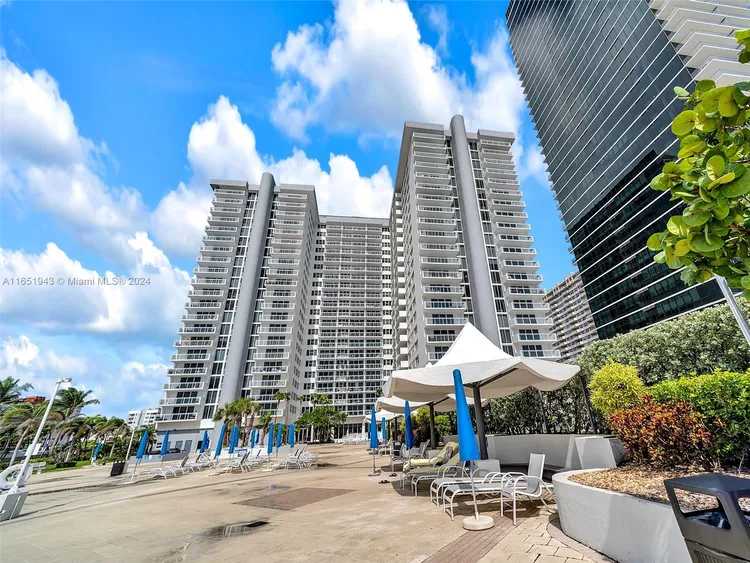 Parker Plaza Estates #1726 image #25