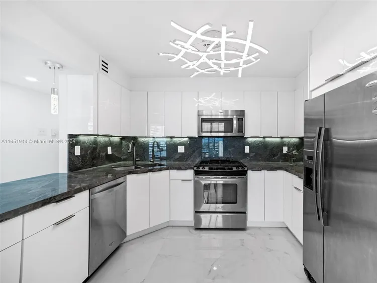 Parker Plaza Estates #1726 image #8