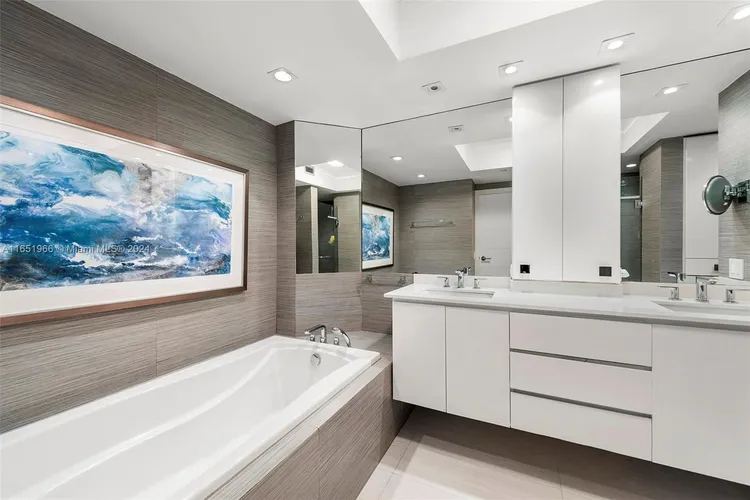 Green Diamond #2503 image #12