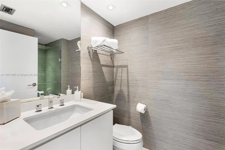 Green Diamond #2503 image #21