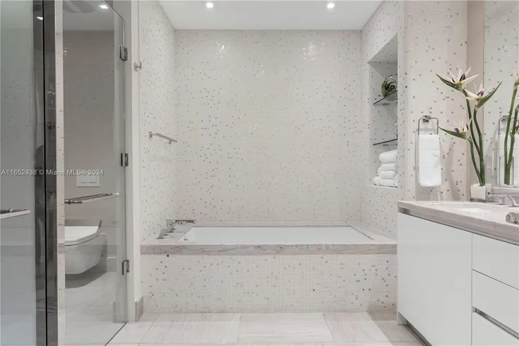 Jade Signature #3305 image #31