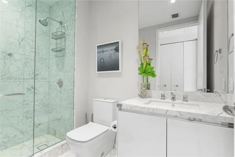 Jade Signature #3305 image #39