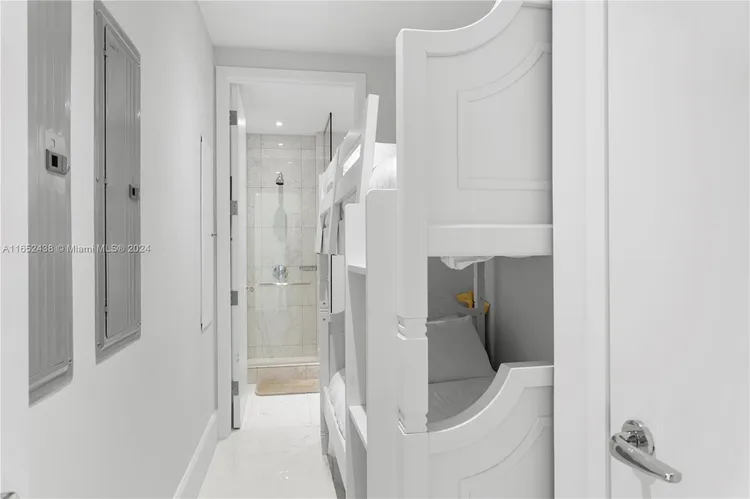 Jade Signature #3305 image #40