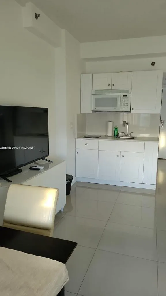 Casablanca #619 image #7