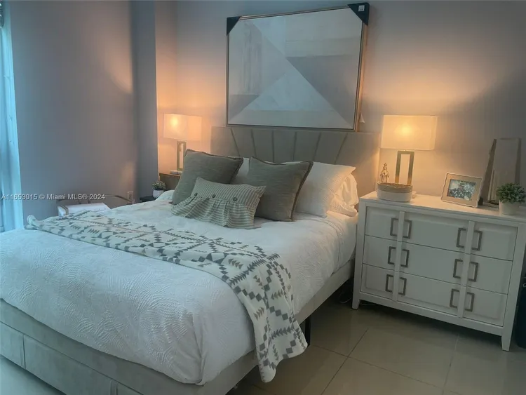 Metropolis at Dadeland #201 image #12