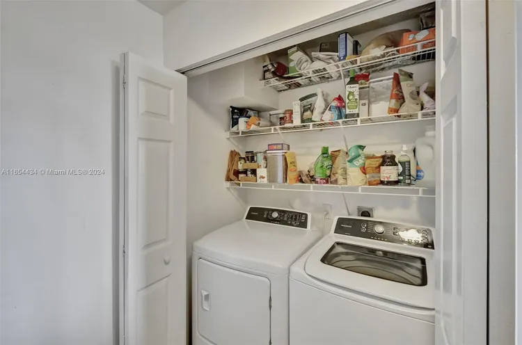 Sails #410 image #11