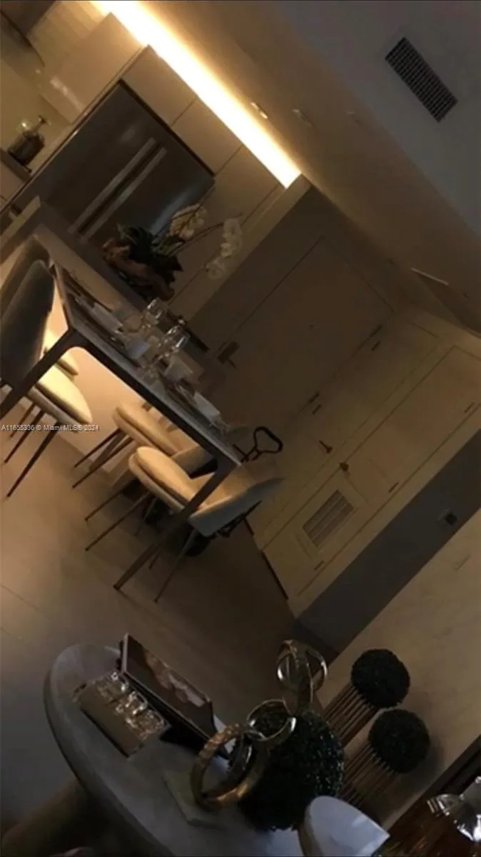 Canvas #2709 image #18