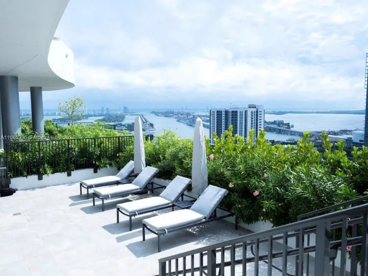 Canvas #2709 image #40