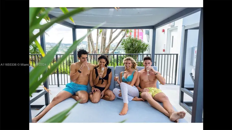 Canvas #2709 image #43