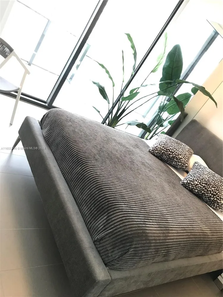 Canvas #2709 image #7