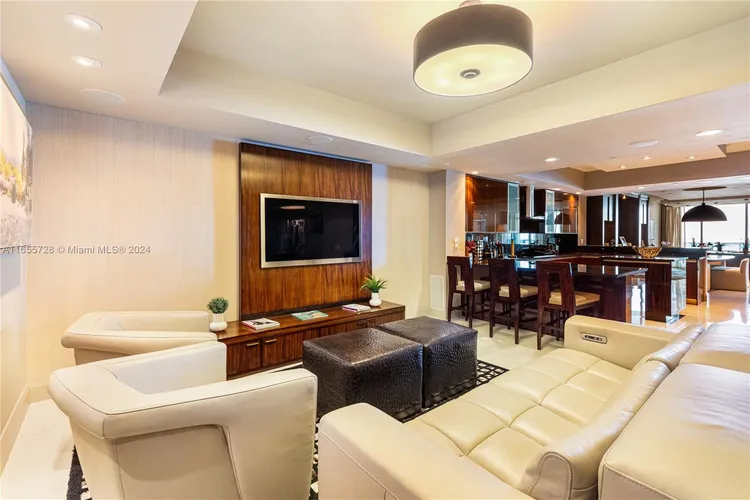 Trump Hollywood #2904 image #12