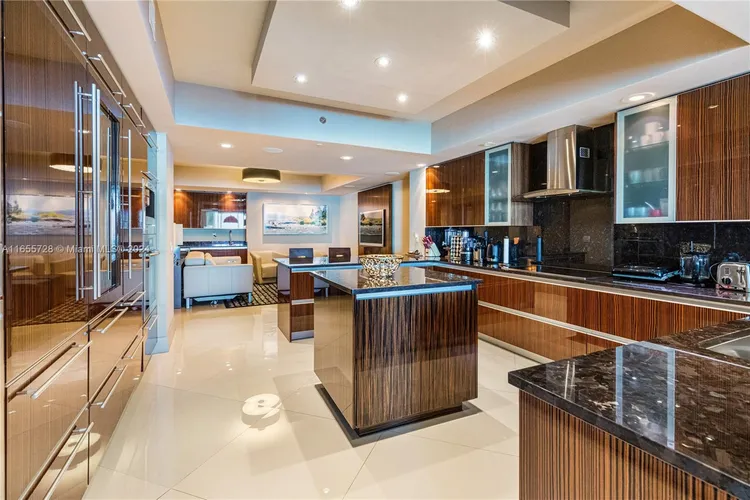 Trump Hollywood #2904 image #14