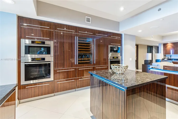 Trump Hollywood #2904 image #15