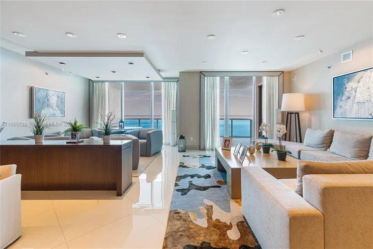 Trump Hollywood #2904 image #21