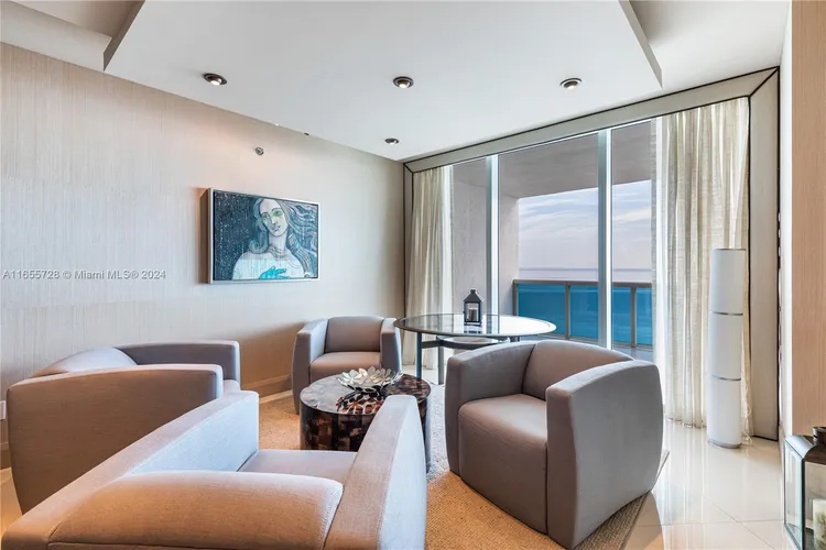 Trump Hollywood #2904 image #23