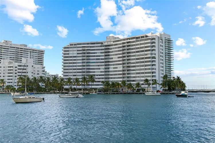 Belle Plaza #1001 image #24