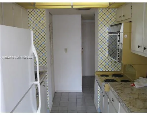 Winston Towers #2106 image #8