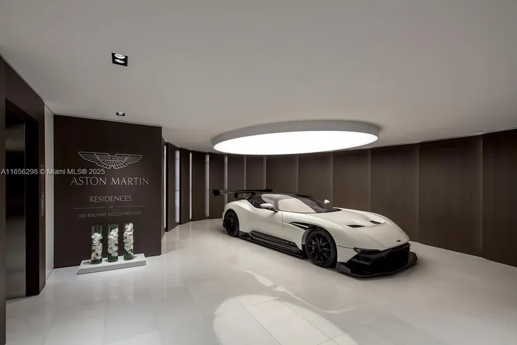 Aston Martin Residences #6301 image #13
