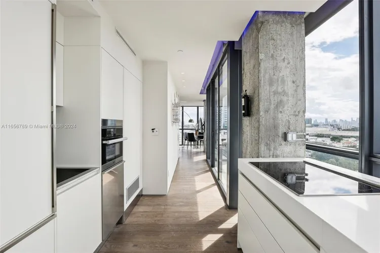 W South Beach #1201 image #16