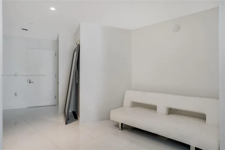 Paramount Miami Worldcenter #3200 image #12