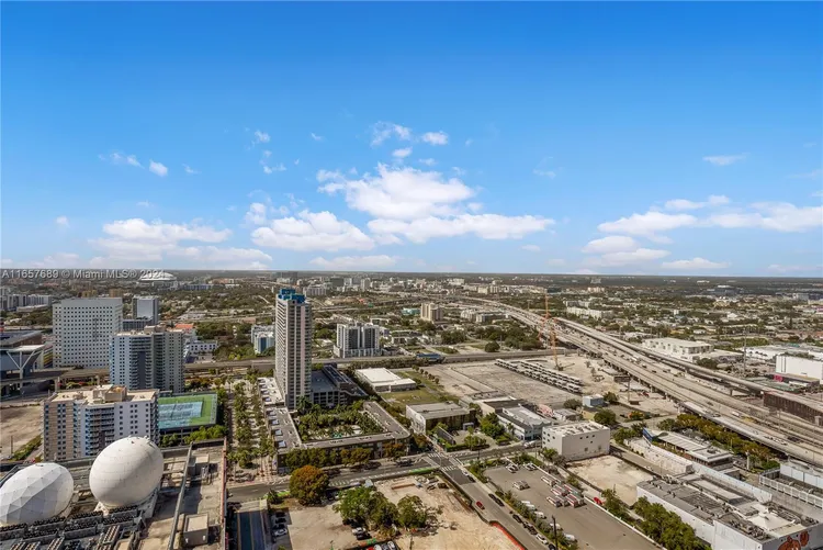 Paramount Miami Worldcenter #3200 image #15