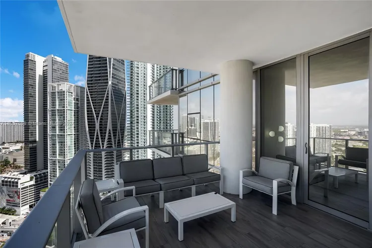 Paramount Miami Worldcenter #3200 image #6