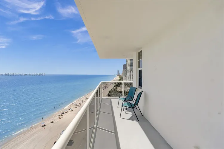 Sea Air Towers #1102 image #7