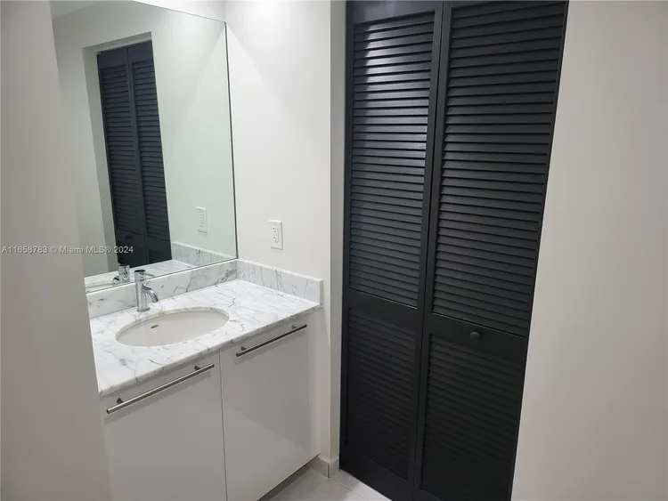 The Plaza on Brickell North #1611 image #21