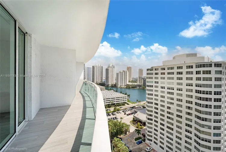 The Plaza on Brickell North #1611 image #22