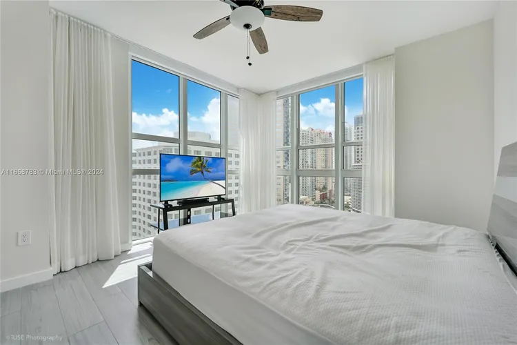 The Plaza on Brickell North #1611 image #9