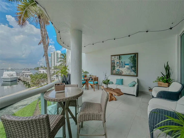 360 Condo #104 image #16