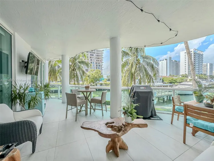 360 Condo #104 image #17
