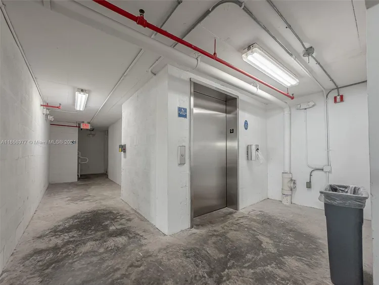 360 Condo #104 image #19
