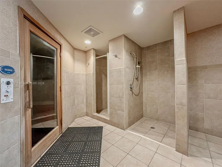 360 Condo #104 image #23